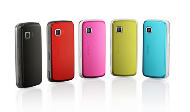 Nokia 5230, un nuovo ‘tocco’ di colore