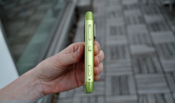 Nokia N8, altre foto della versione Green e un video