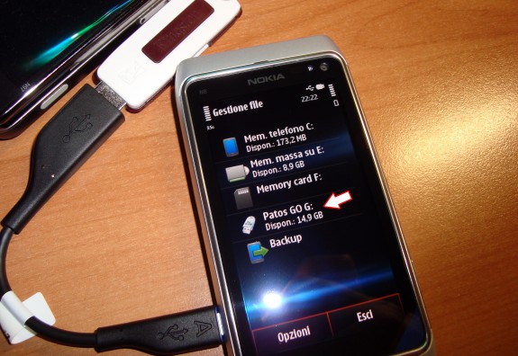 Nokia N8, USB On-The-Go