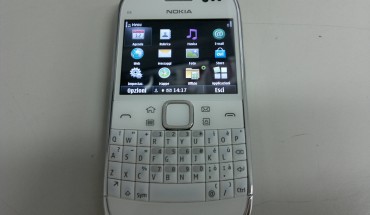 Nokia E6-00, foto e video in anteprima