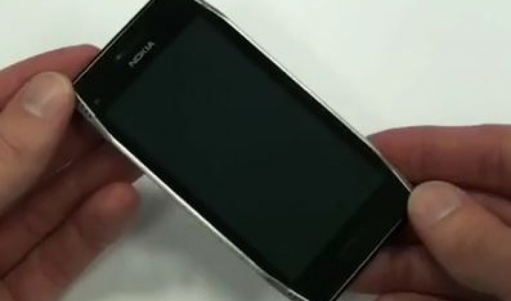 Video preview del Nokia X7-00