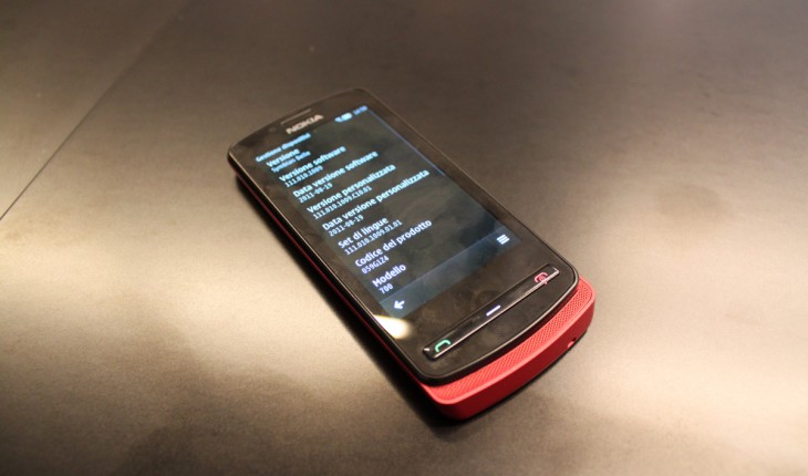 Nokia 700 Red Software