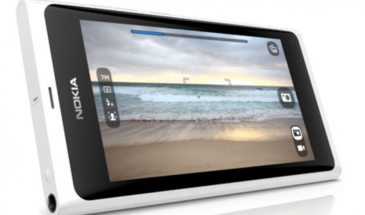 Nokia N9 White, primo video hands-on