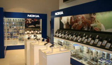 Il Nokia Lumia 800 arriva a Ferrara per l’inaugurazione del nuovo Nokia Store di Via Garibaldi