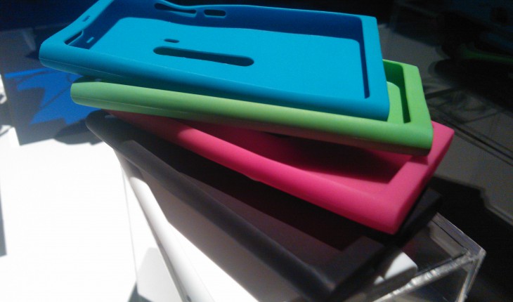 Al Nokia Lumia Event anticipata la colorazione verde e bianca per il Lumia 800?
