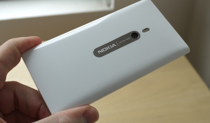 Il Nokia Lumia 800 White disponibile all’acquisto su nstore.it