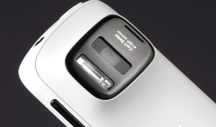 Nokia 808 PureView, grazie al suo potente sensore è possibile riprendere particolari molto distanti