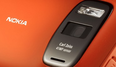 Nokia 808 PureView, come aggiungere tags alle foto