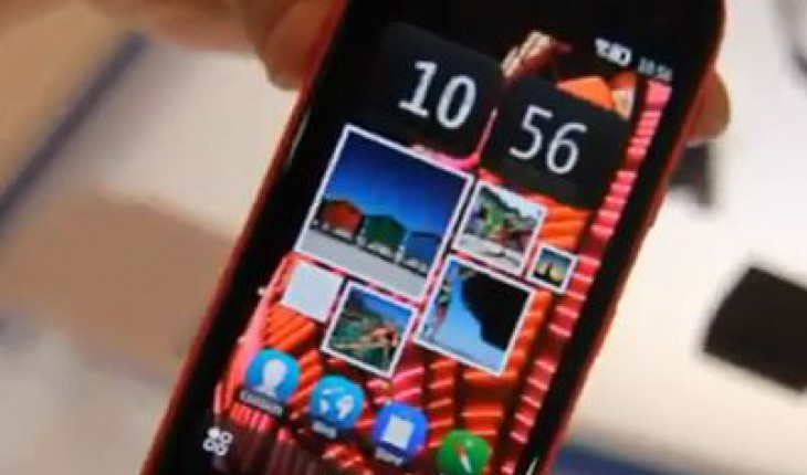 Nokia 808 PureView, primo video unboxing della versione con cover Red
