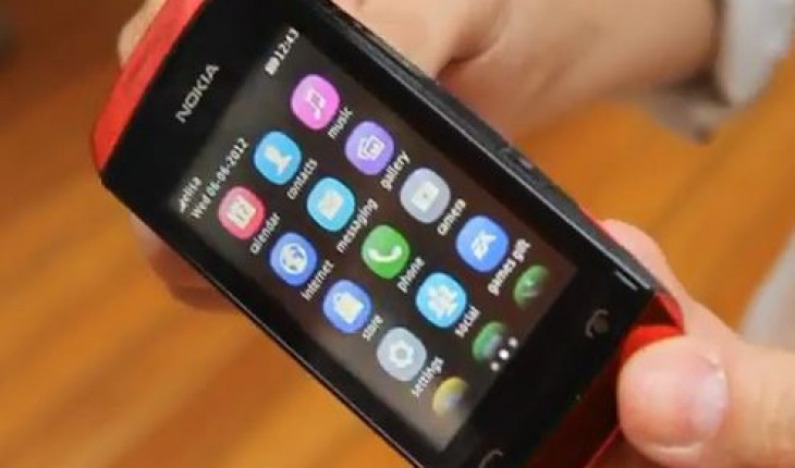 Video hands on di Nokia Asha 305 (Dual SIM) e Nokia Asha 306