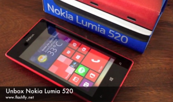 Nokia Lumia 520: unboxing, foto e registrazione video a 720p