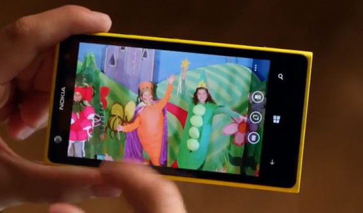 Don’t fight, switch! Un divertente video suggerisce di scegliere il Lumia 1020 per scattare foto da lontano