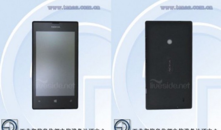 Nokia Lumia 525, prime immagini leaked del’imminente Windows Phone 8 di fascia bassa