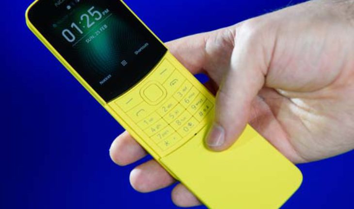 Nokia 8110 4G con scocca gialla disponibile su prenotazione presso Amazon