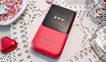 Idea regalo per San Valentino: Nokia 2720 Flip con scocca rossa e 3 anni di garanzia a 99 Euro!